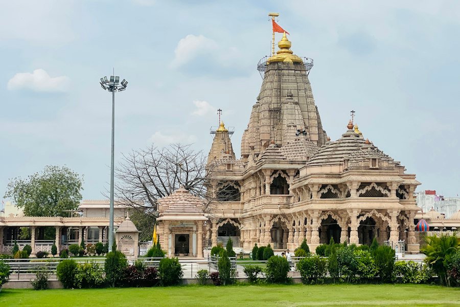 Khatu Shyam Ji & Salasar Balaji Yatra Package